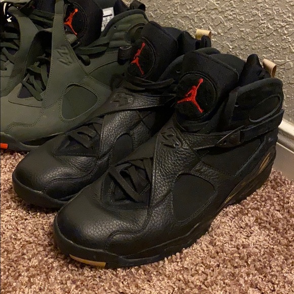 Jordan’s AJ1, AJ8, and AJ12 - Picture 4 of 11